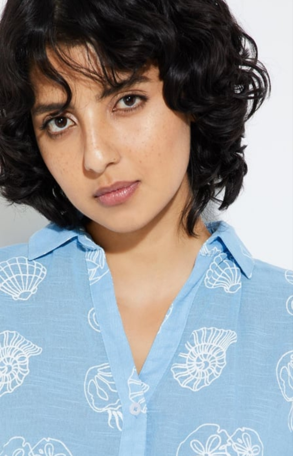 Giggle Haus – Tropical Breeze Printed Cropped Shirt!