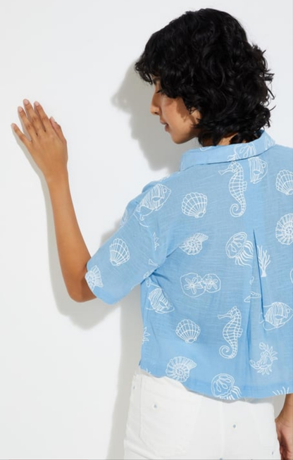 Giggle Haus – Tropical Breeze Printed Cropped Shirt!