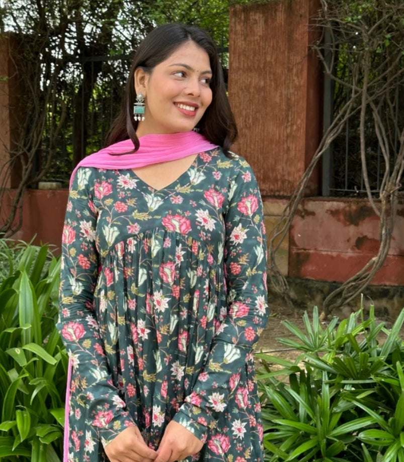 Cotton bottle Green Suit