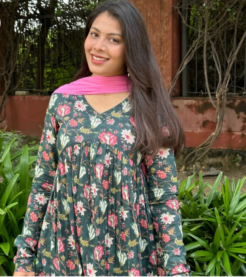 Cotton bottle Green Suit