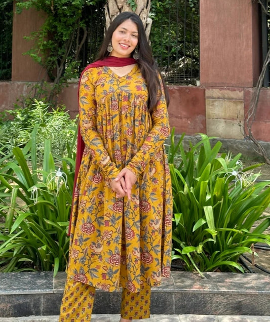 Yellow Garden kurta set